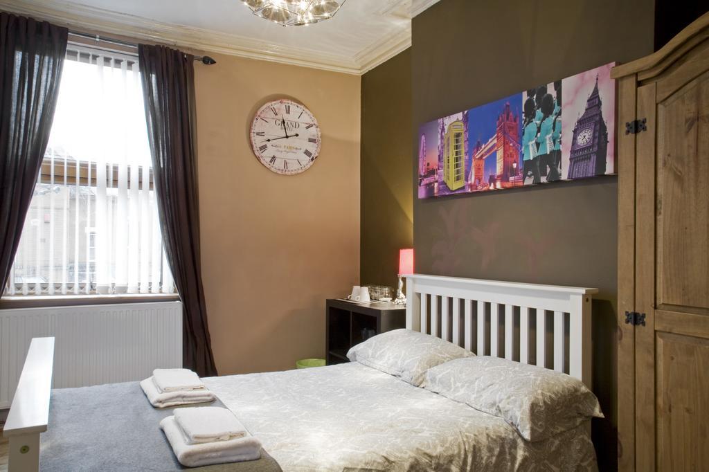 Oaklands Apartment Wolverhampton Bagian luar foto