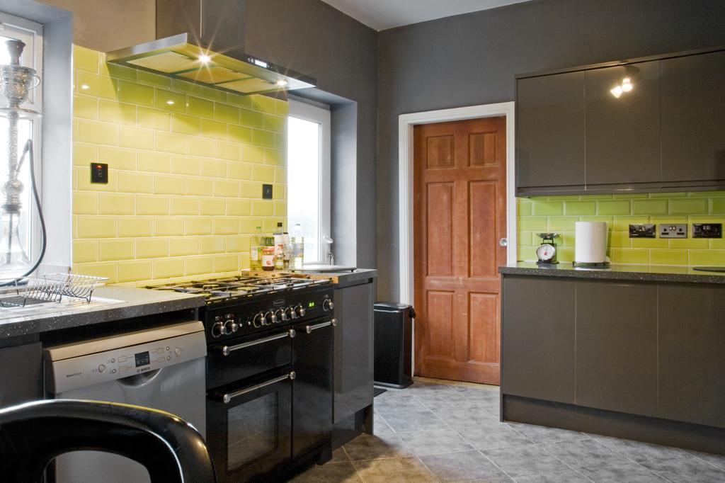 Oaklands Apartment Wolverhampton Bagian luar foto
