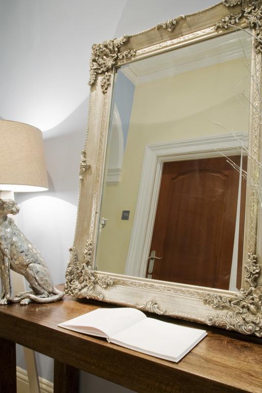 Oaklands Apartment Wolverhampton Bagian luar foto