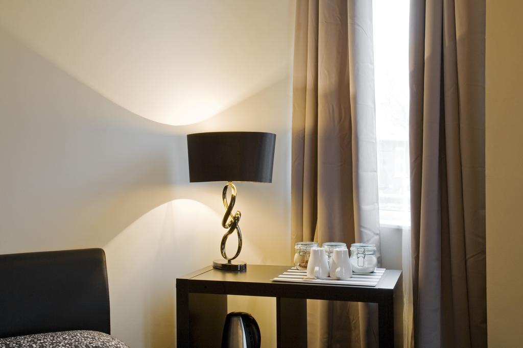 Oaklands Apartment Wolverhampton Bagian luar foto